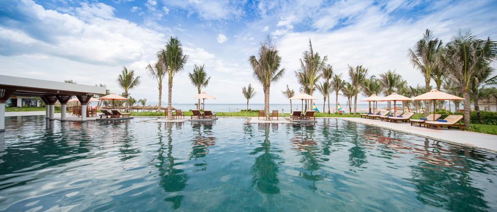 Cam Ranh Riviera Beach Resort & Spa - роскошный 5-звездочный пляжный отель