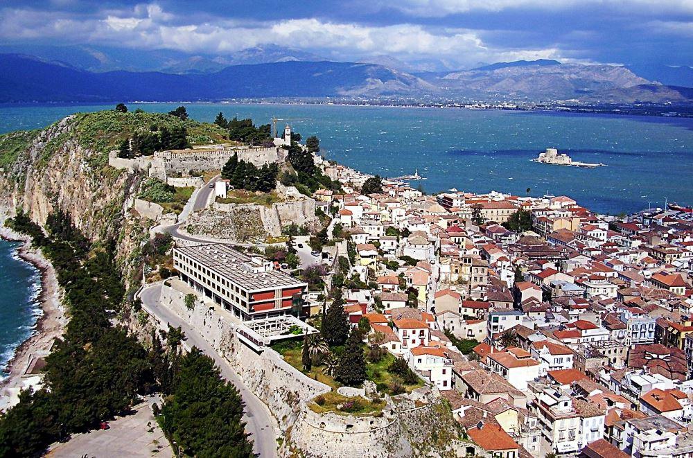 Топ-10 самых популярных отелей Греции