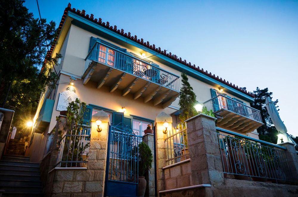 Топ-10 самых популярных отелей Греции