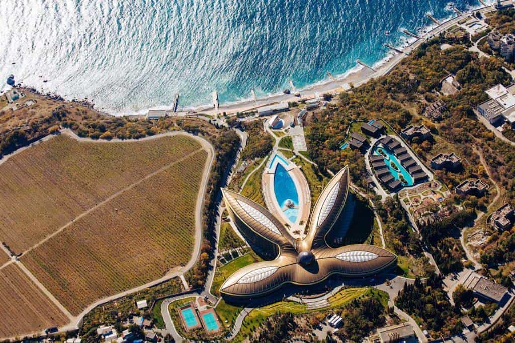 Лучшие отели Крыма 🛫: какой выбрать на время отдыха 🌞