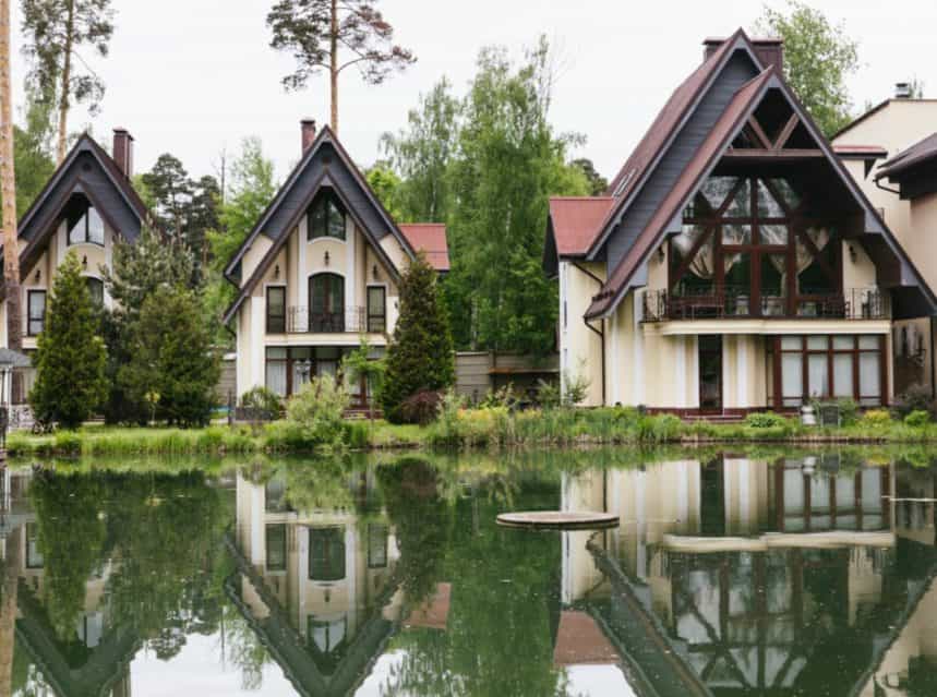 Загородные отели Подмосковья 🏨: где остановиться 🌊