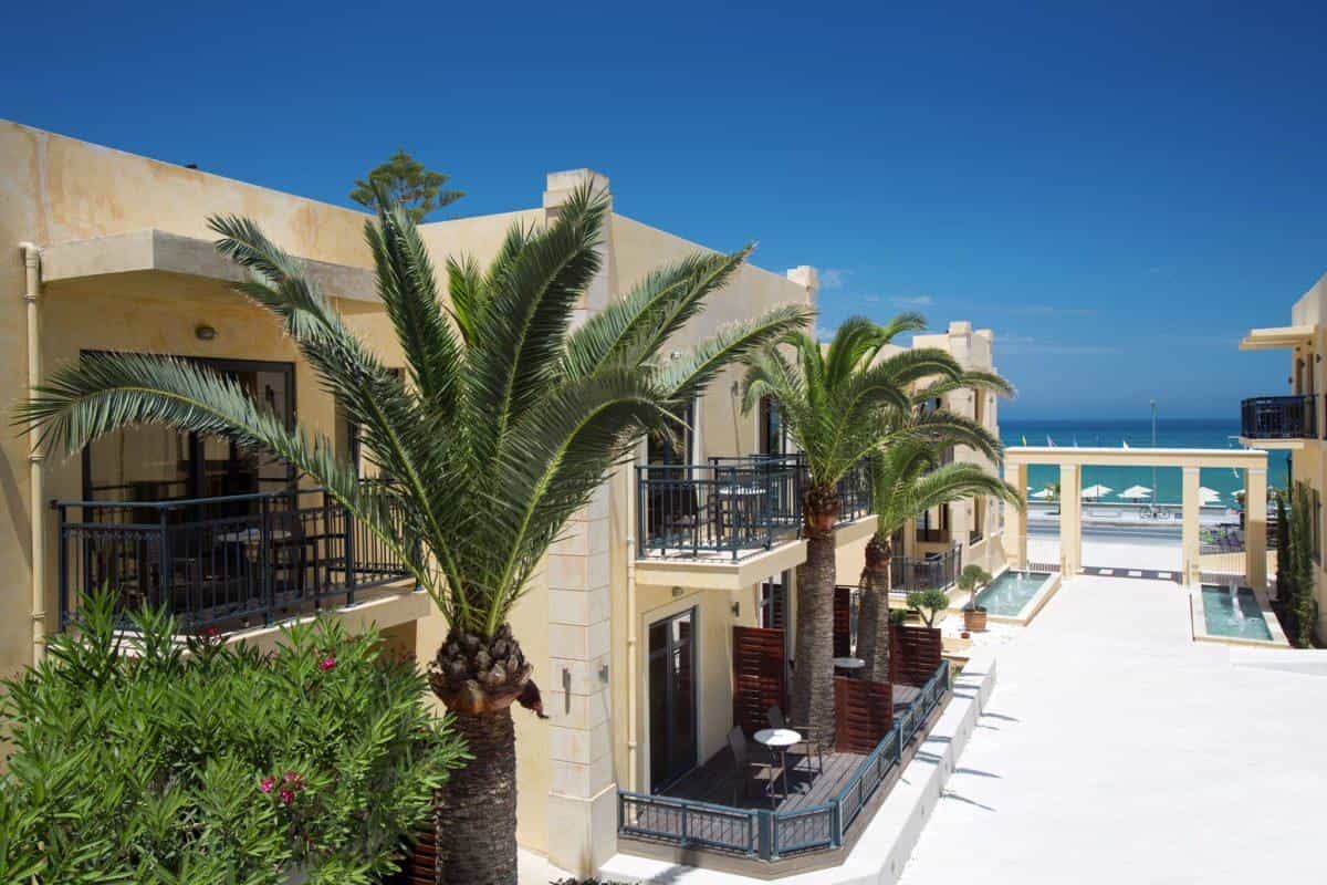 Фото Atlantis Beach Hotel