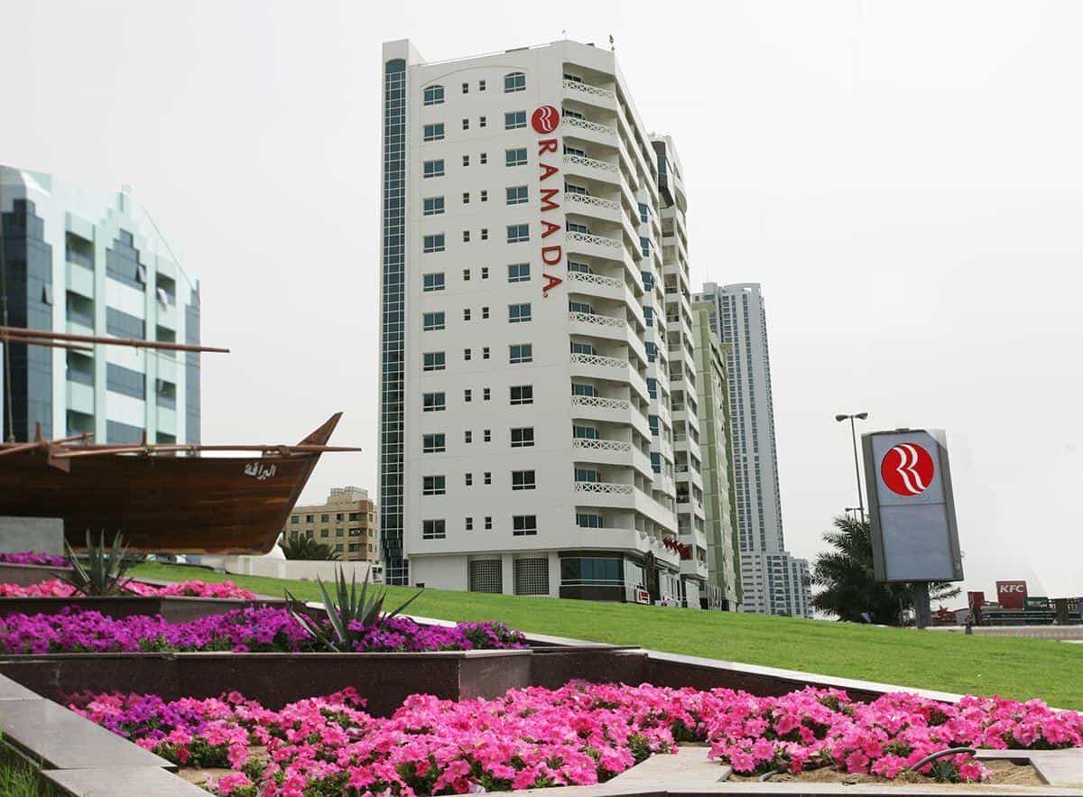 Фото Ramada Beach Ajman 4*