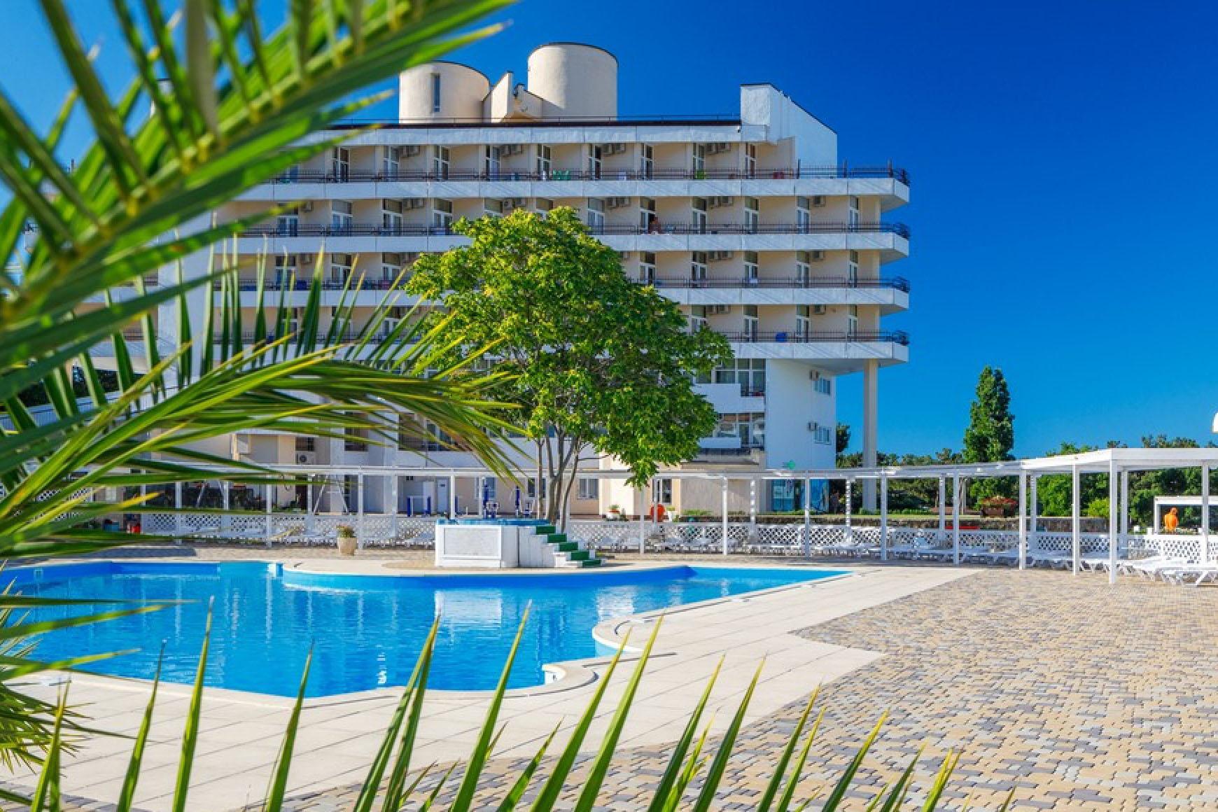 Уникальный отель Alean Family Resort & SPA Biarritz