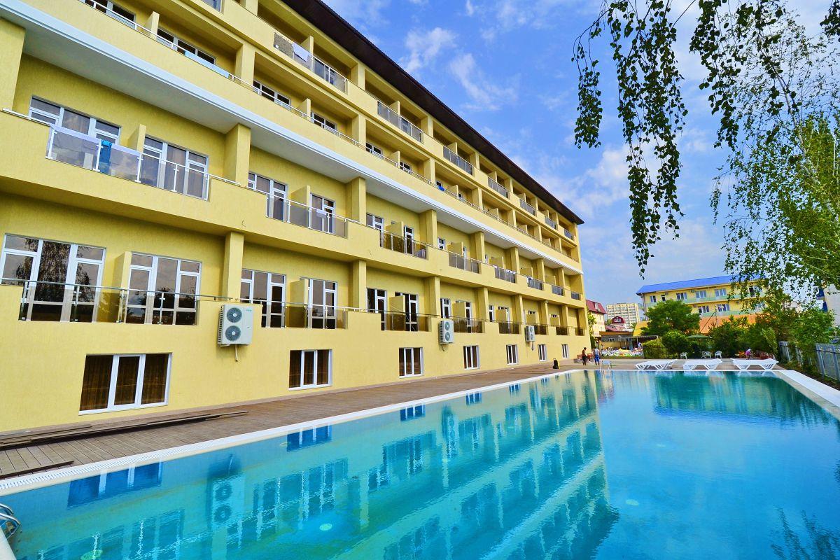 Приятный отель Sunmarinn Resort Hotel