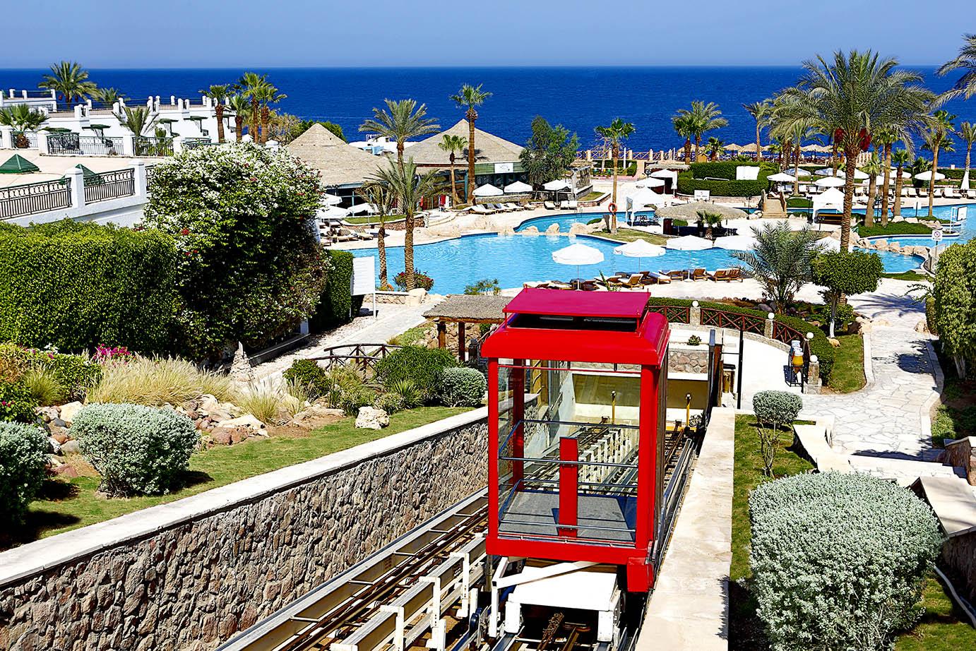 На фото Hilton Sharm Waterfalls Resort
