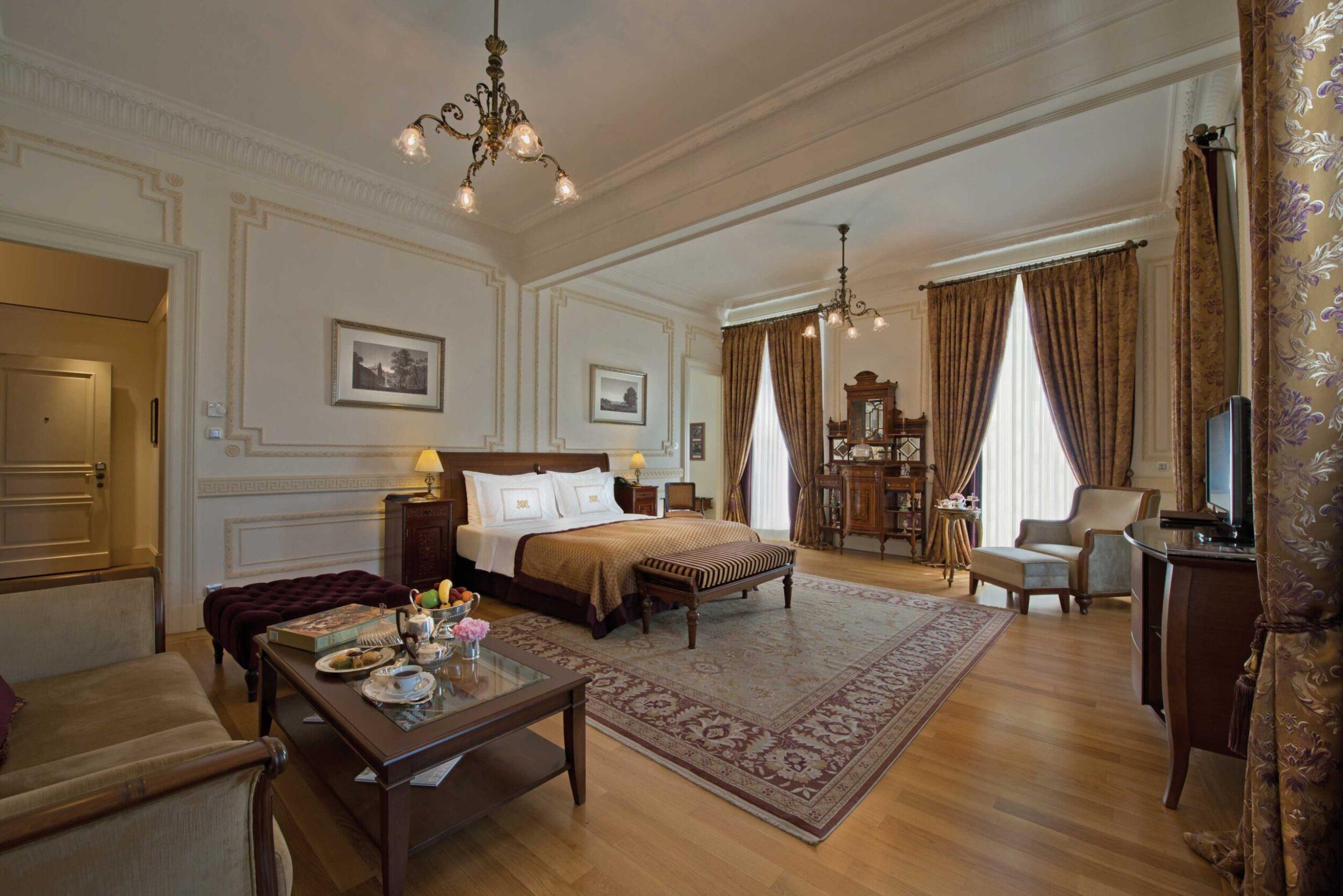 Palace hotel стамбула. Отель Pera Palace в Стамбуле. Pera Palace Hotel Jumeirah. Отель Pera Palace в Стамбуле номера.