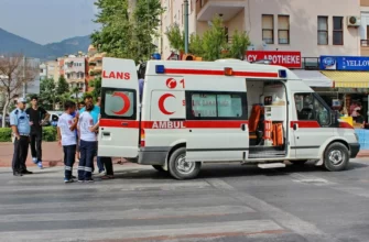 Семья с детьми пострадала от пищевого отравления в Турции